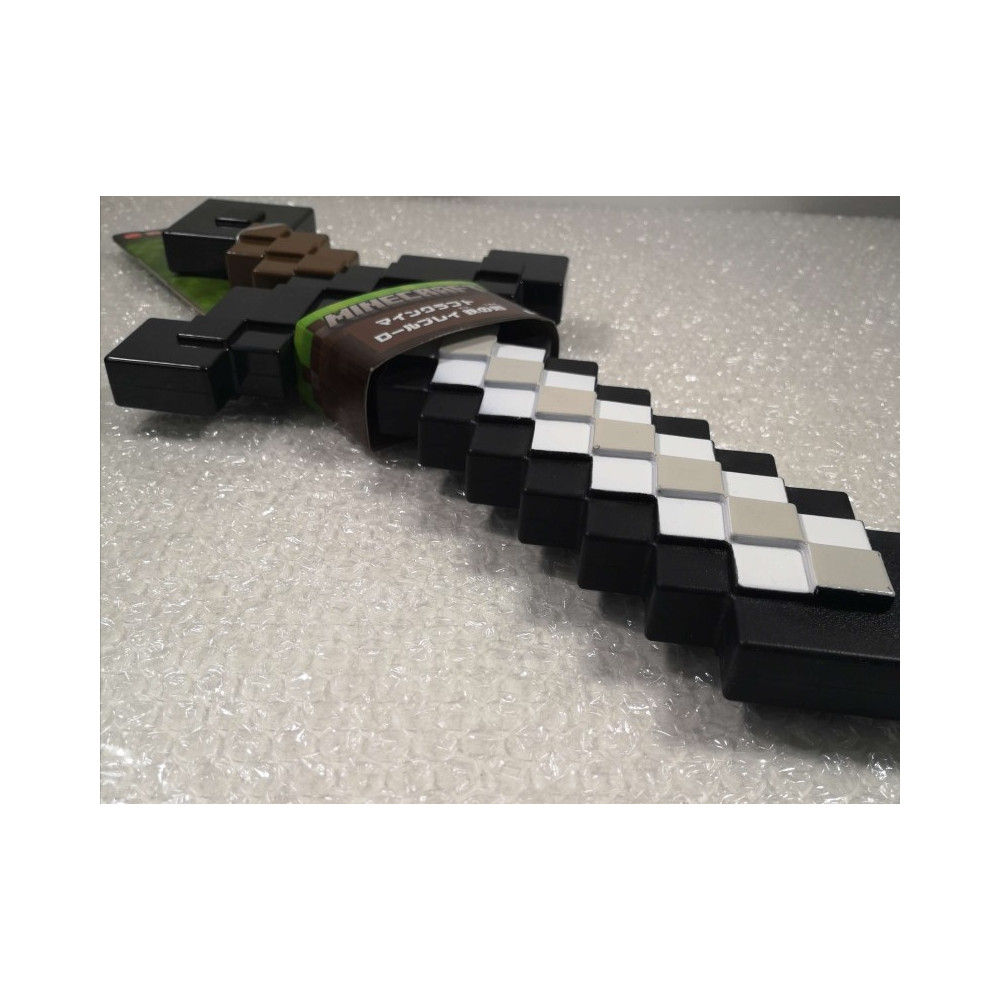 Minecraft-large-papercraft-iron-sword-5-5